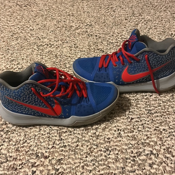 Custom Kyrie 3’s size 7.5 lightly used royal blue and team red - Picture 2 of 4
